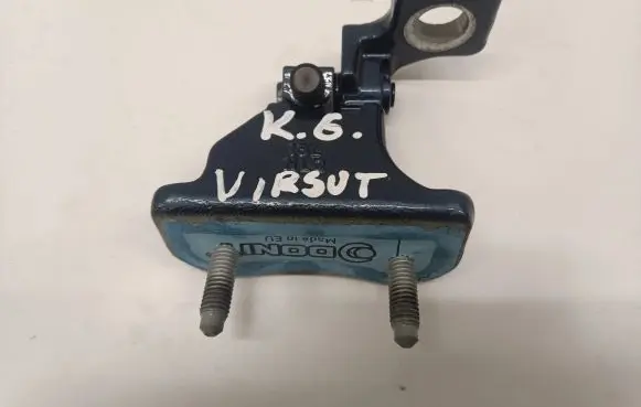 Mercedes-Benz CLA C118 X118 Rear door upper hinge