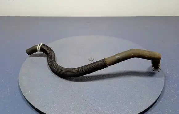 Ford Mustang I Engine coolant pipe/hose