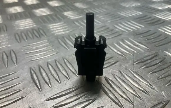 Mercedes-Benz C W204 Hand parking brake sensor 0015458714