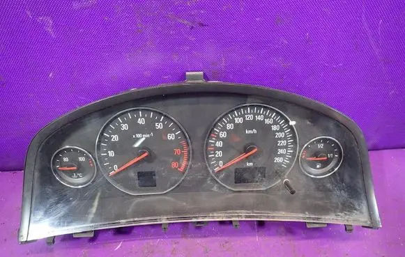 Opel Signum Speedometer (instrument cluster) 