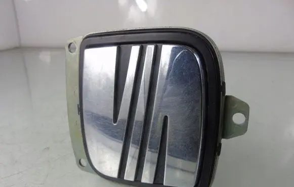 Seat Ibiza III (6L) Tailgate/trunk/boot exterior handle 6L6827573D
