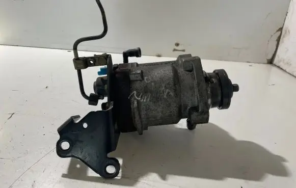 Ford Focus Fuel injection high pressure pump 0470004006