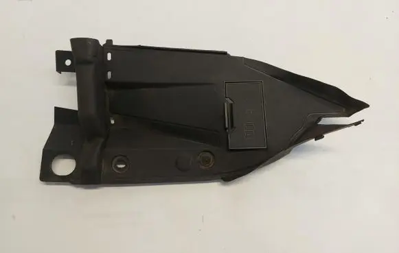 Engine bonnet/hood hinges