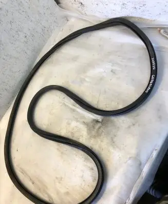Opel Grandland X Rubber seal front door (on door) 