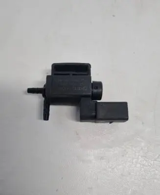 Audi A8 S8 D4 4H Turbo system vacuum part 14T060 72288006 037906283C