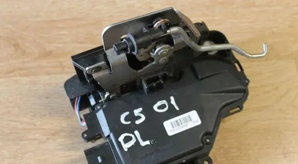 Audi A6 S6 C5 4B Front door lock 4B2837016G