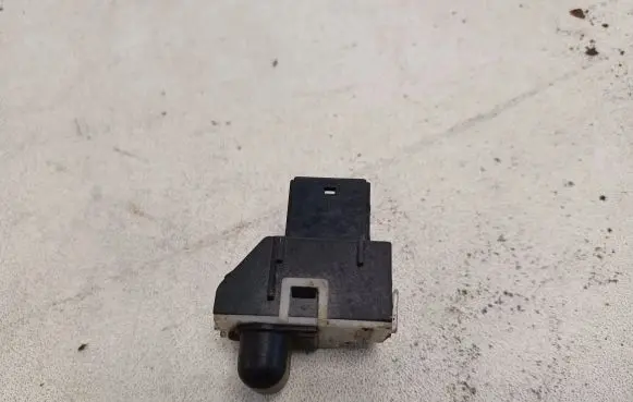 Audi A6 S6 C5 4B Sun solar sensor 4D0907539