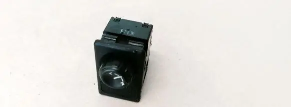Nissan Almera Tino Wing mirror switch