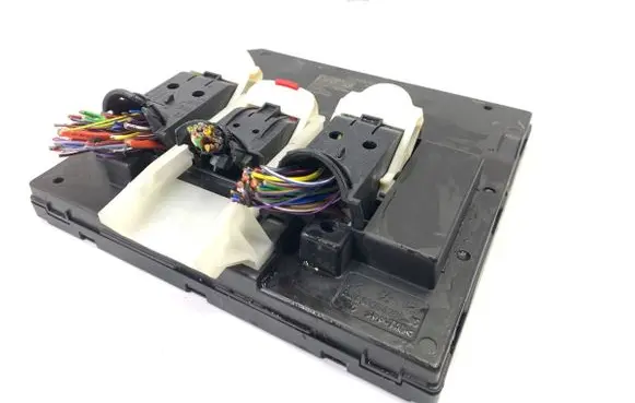 Skoda Superb B8 (3V) Central body control module 5Q0937084DQ