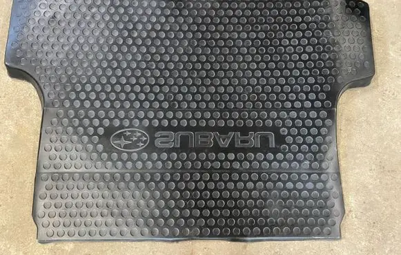 Subaru Legacy Rubber trunk/boot mat liner 