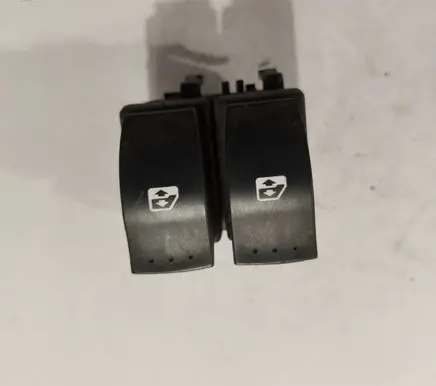Renault Espace - Grand espace IV Electric window control switch 015085C