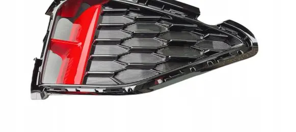 Hyundai i30 Front bumper upper radiator grill