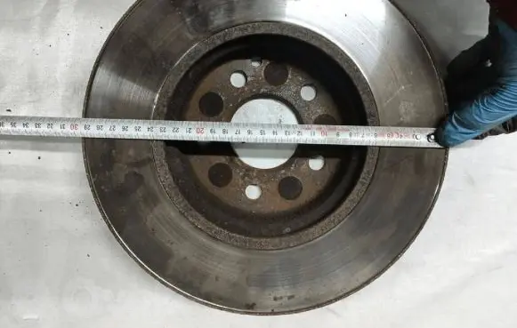 Mercedes-Benz E W212 Front brake disc