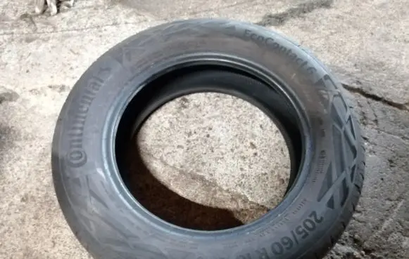 Volkswagen Golf IV R16 summer tire 20560R16