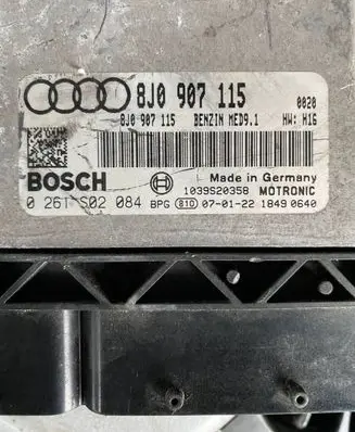 Audi TT TTS RS Mk3 8S Air suspension control unit module (rear) BWA 8J0907115