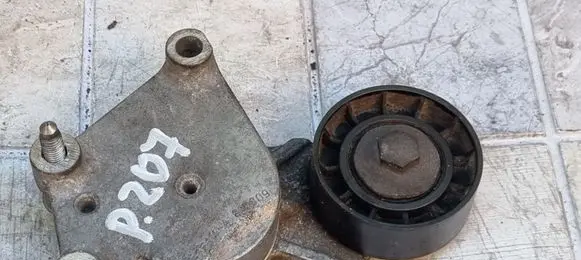 Peugeot 207 CC Generator/alternator belt tensioner 825809