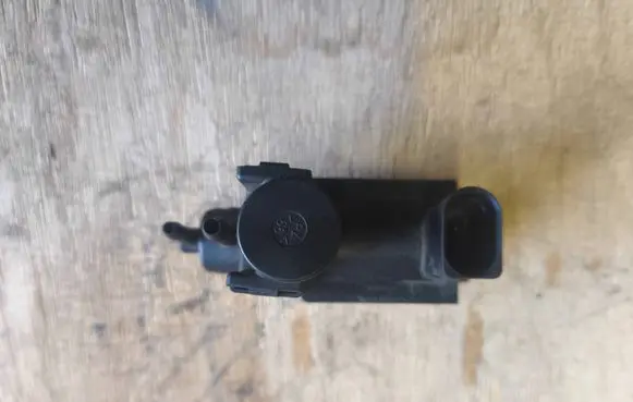 Audi Q7 4L Turbo solenoid valve 059906628B 06T354 70101900