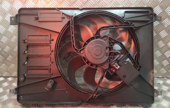Ford Mondeo MK IV Electric radiator cooling fan 8240563 C9G4A 6G918C607PC