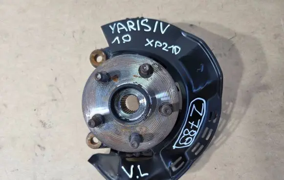 Toyota Yaris XP210 Front wheel hub spindle knuckle Z789
