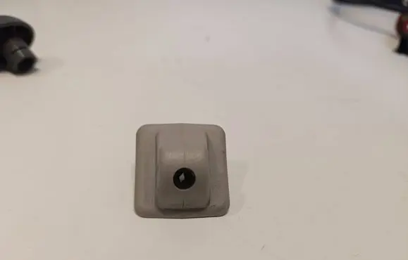 Peugeot 107 Sun visor clip/hook/bracket 