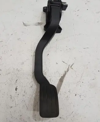 Peugeot 308 Accelerator throttle pedal 9674829580
