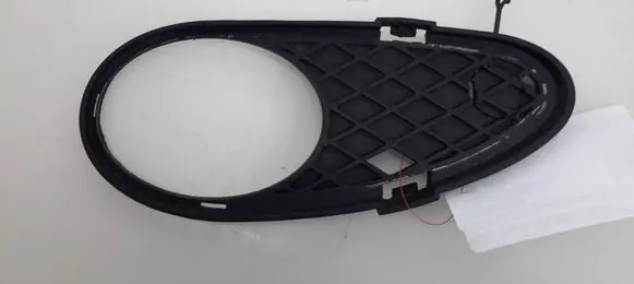 Mercedes-Benz C W203 Front bumper lower grill A2038850523