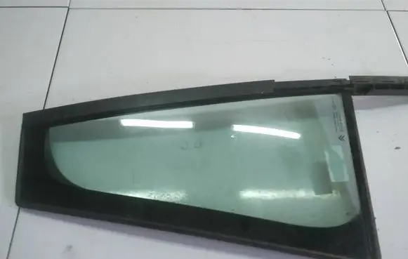 Citroen C4 Grand Picasso Rear vent window glass AS2
