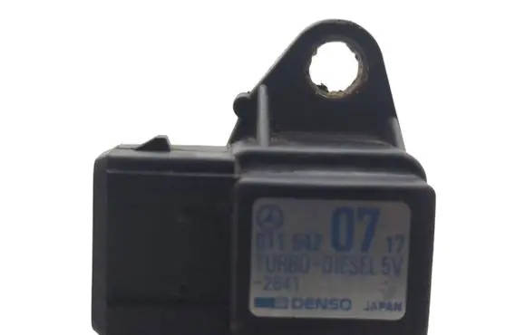 Mercedes-Benz C W203 Air pressure sensor 0115420717 2841