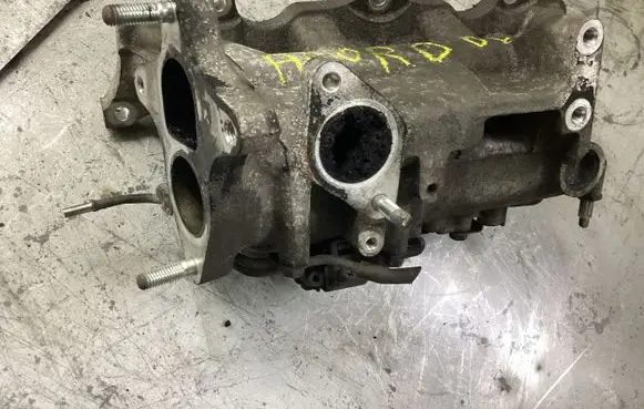 Honda Accord Intake manifold 2E08 1013624800