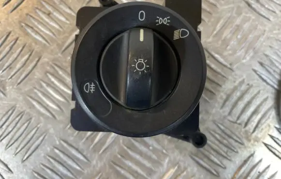 Mercedes-Benz Sprinter W906 Light switch A9065450104 ZGS002 765415