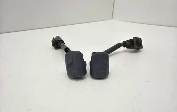 BMW 5 E60 E61 Windshield washer spray nozzle 7137969