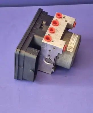 Volkswagen Golf VIII ABS Pump 5WA614517BJ