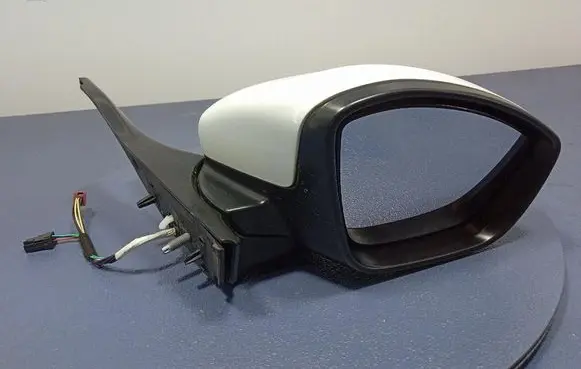 Peugeot 208 I Front door electric wing mirror 232673078