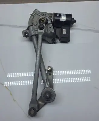 Front wiper linkage and motor