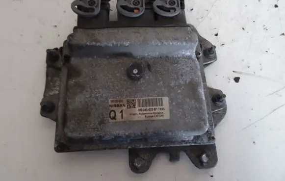 Nissan Qashqai Engine control unit/module MEC93620B17x03
