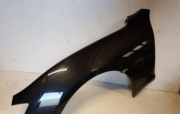 Maserati Ghibli Fender