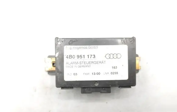Audi A3 S3 8L Alarm control unit/module 4B0951173