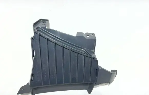 Audi A4 S4 B9 Intercooler air channel guide 8W0121764