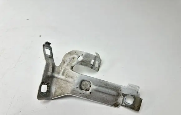 BMW 3 F30 F35 F31 Fender mounting bracket