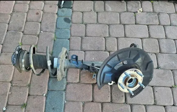 Opel Insignia B Stub axle 84337965