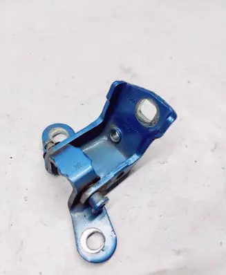 Ford Mondeo Mk III Rear door lower hinge 93BBF26800AK