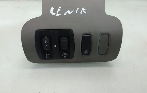 Renault Scenic II - Grand scenic II Headlight level height control switch 82001218058
