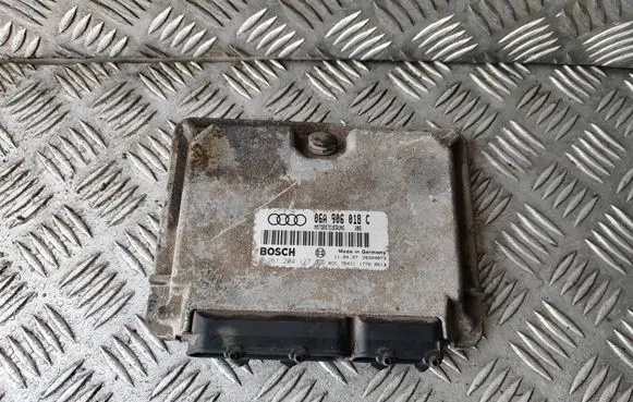 Audi A3 S3 8L Engine control unit/module 06A906018C 0261204127
