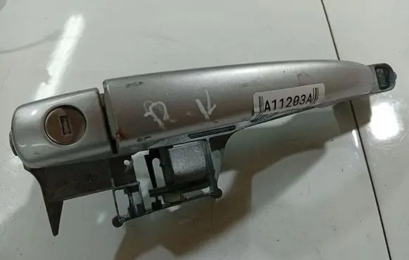 Peugeot 207 Front door exterior handle 