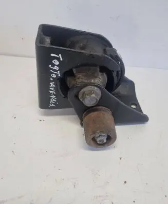 Toyota Avensis T250 Engine mount bracket AV84706