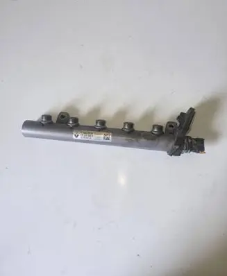 Renault Trafic III (X82) Fuel main line pipe 175210542R 1531200146