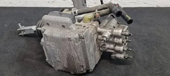 Toyota RAV 4 (XA40) Master brake cylinder 47210-42090