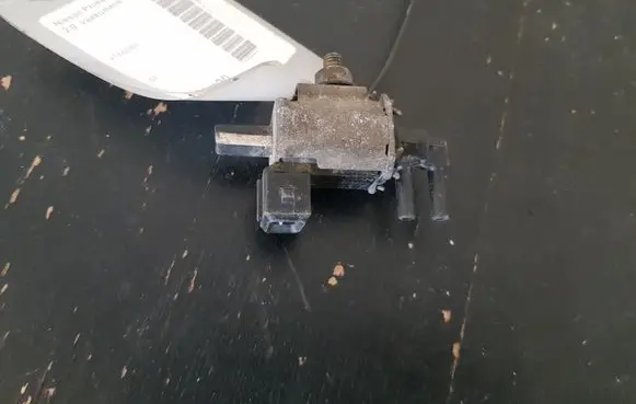 Nissan Almera N16 Turbo solenoid valve