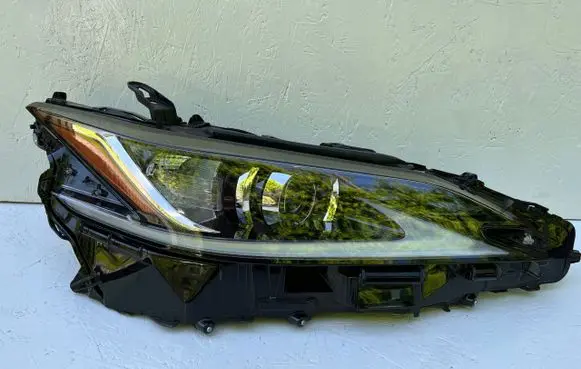 Lexus UX Headlight/headlamp ES300H