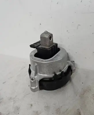 BMW X3 G01 Engine mount bracket 2680480 51118064968 8064968